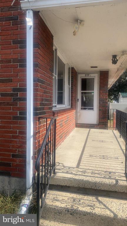 Foto del edificio - 307 Burlington Ave