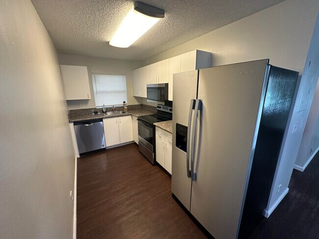Building Photo - 5070 Sanctuary Way