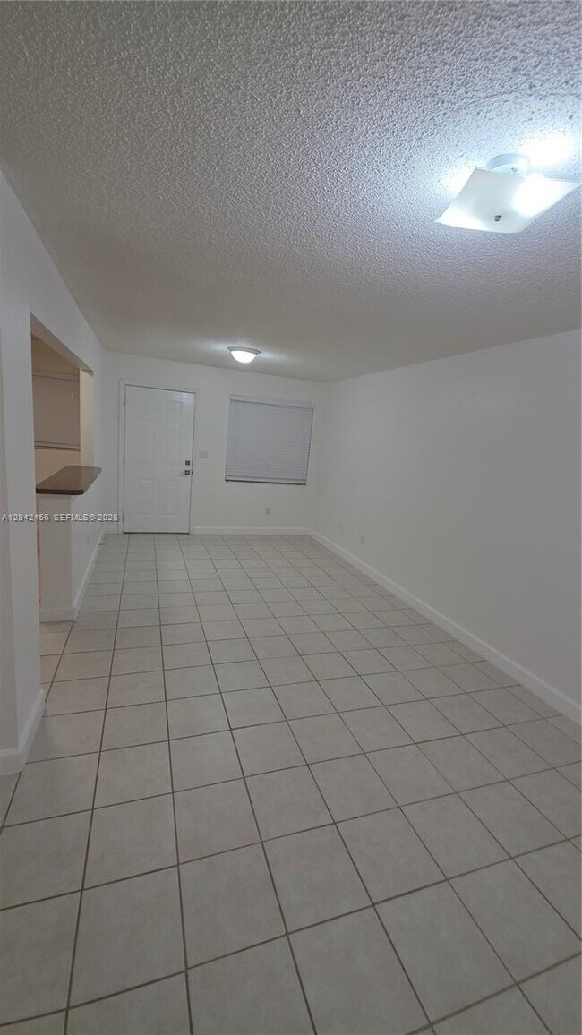 Foto del edificio - 5839 SW 74th Terrace