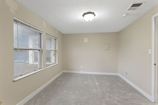 Foto del edificio - 3609 Balsam Ave