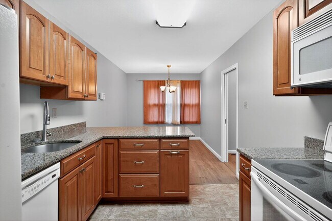 Foto del edificio - 85 Brookside Pl