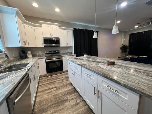 Building Photo - Stunning NEW CONSTRUCTION 3 Bedroom 2.5 Ba...