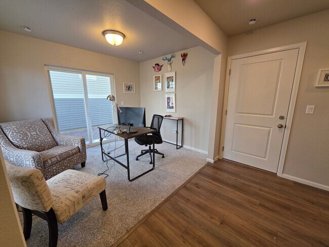 Foto del edificio - Stunning New Home Build in Beautiful Banning Lewis Ranch!!!