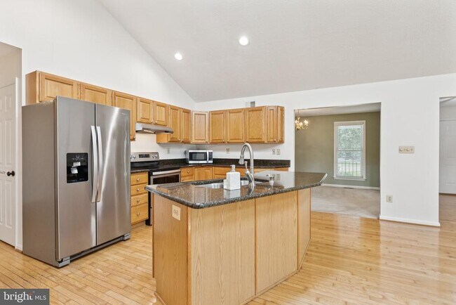 Foto del edificio - 14610 Balsam Ct