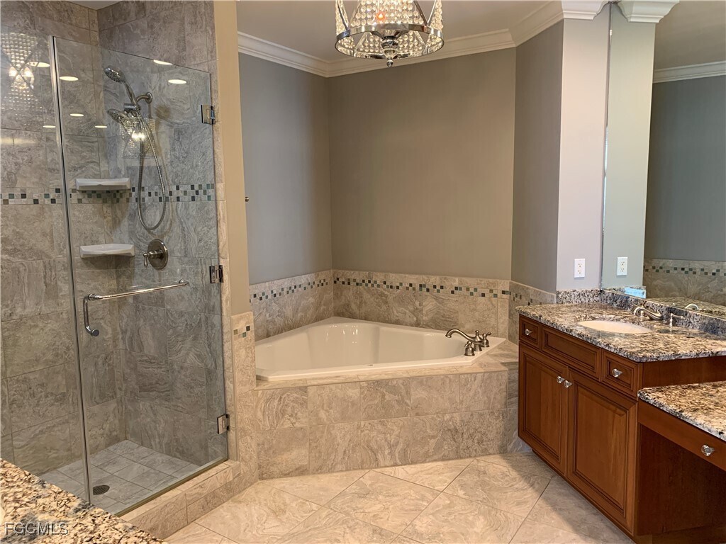 Building Photo - 2090 W First St