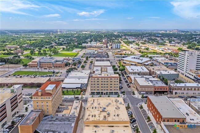 Building Photo - 103 E Central Ave