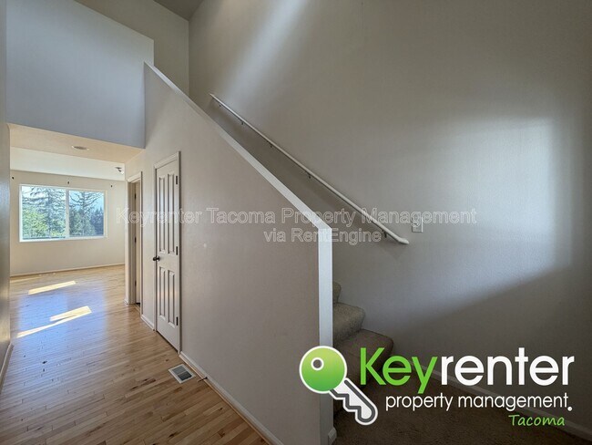 Building Photo - 1093 Ebbets Dr