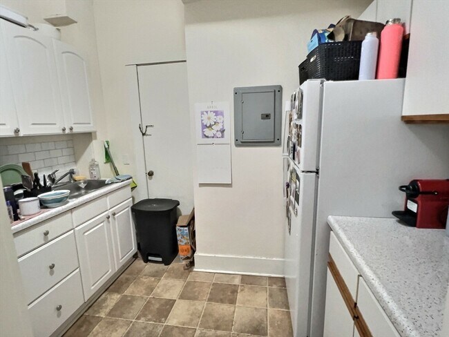 Foto del edificio - 1382 Beacon St