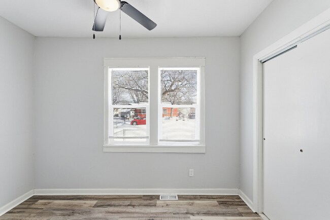 Foto del edificio - 851 S Millwood Ave