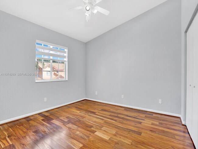 Foto del edificio - 8664 SW 22nd Ct