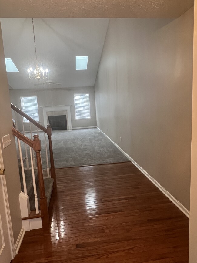 Foyer - 36447 N Reserve Cir