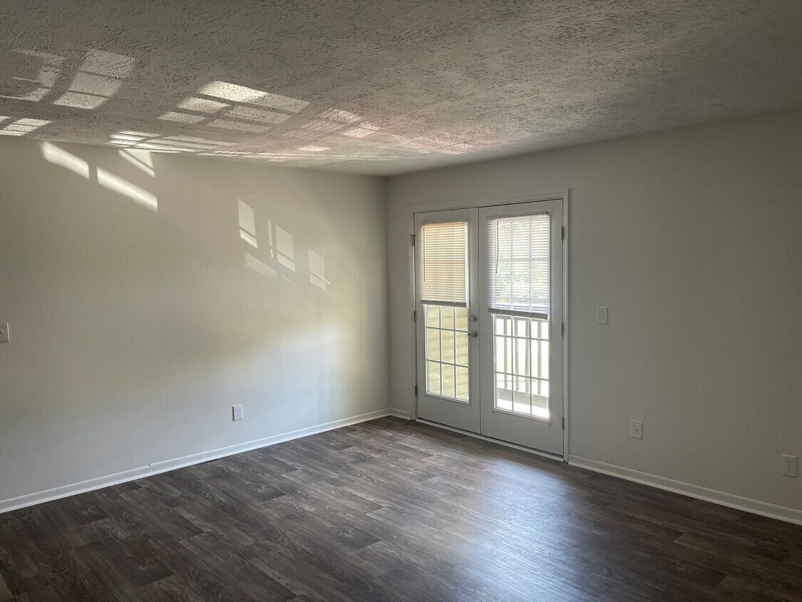 Primary Photo - Modern 2-Bed, 1-Bath Oasis with Central Ai...