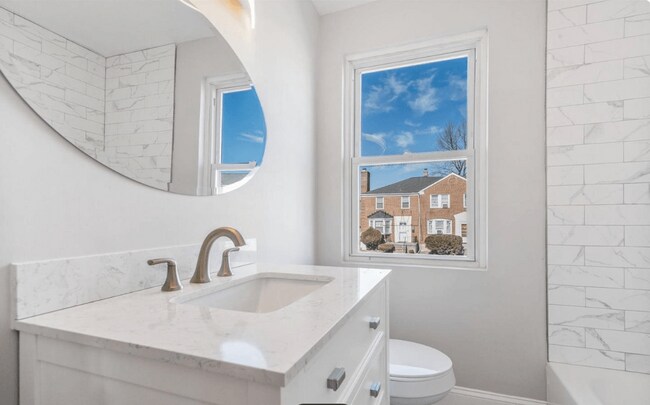 Foto del edificio - 1511 Oakridge Rd