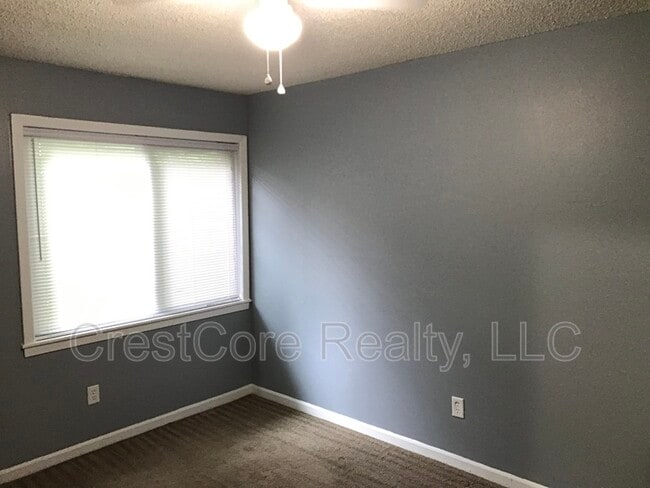 Building Photo - 645 Spottswood Manor Dr