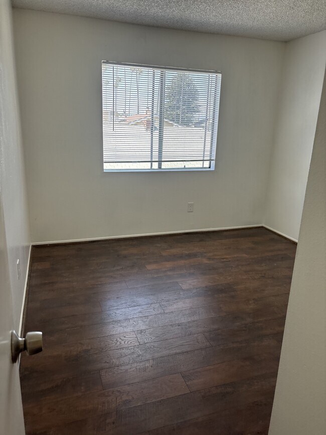 Foto del edificio - 225 S Curtis Ave