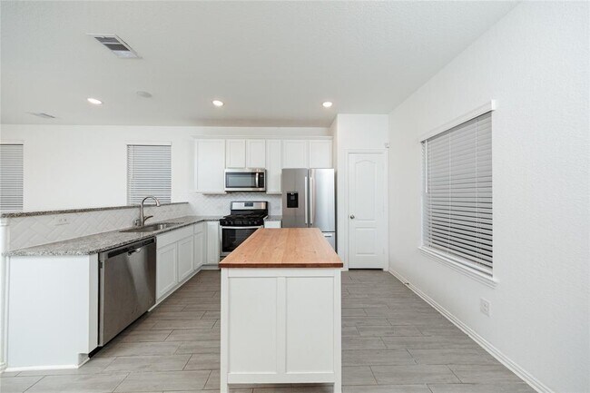 Foto del edificio - 31206 Whitfield Ct