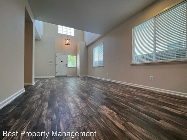 Building Photo - 4 br, 3 bath House - 3615 Yacht Drive