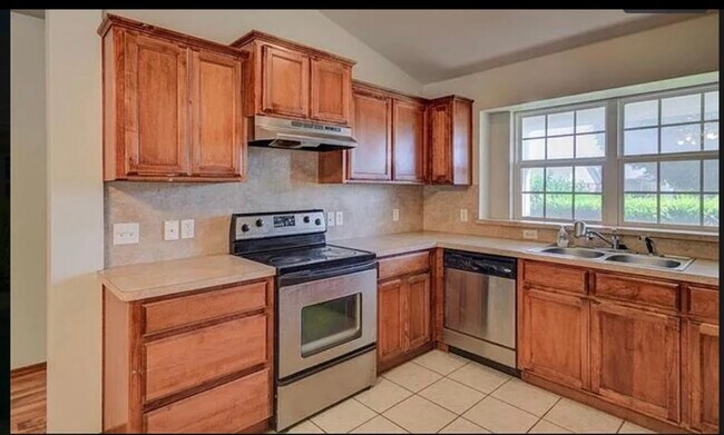 Foto del edificio - 2721 Frost Ln