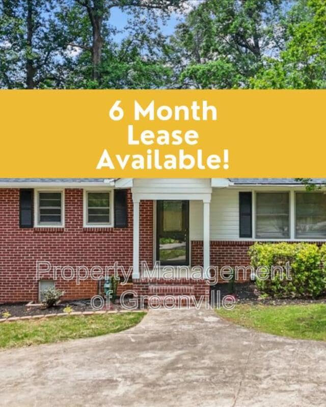 Photo - 304 Robin Hood Rd House