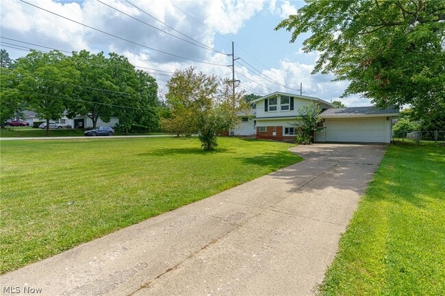 Building Photo - 9081 Royalton Rd