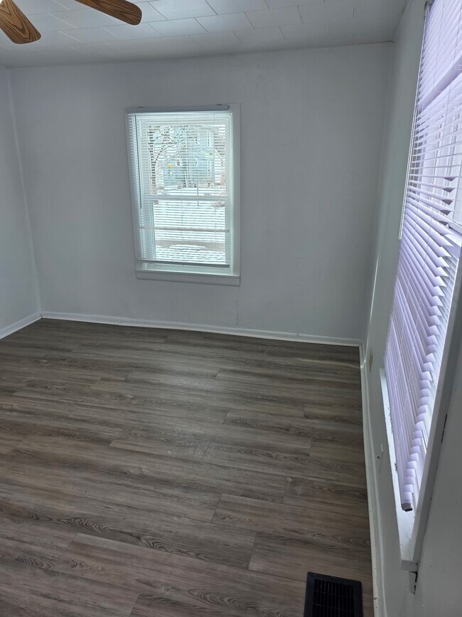 Foto del edificio - 825 Garfield Ave