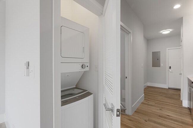 Foto del edificio - 1531 W Howard St