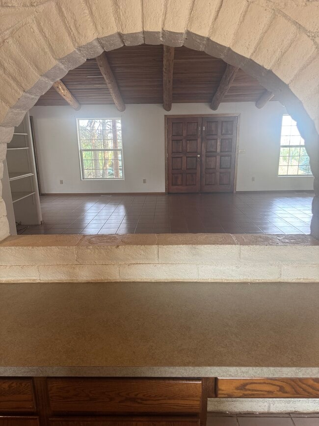 Building Photo - 1102 Big Sky Ln