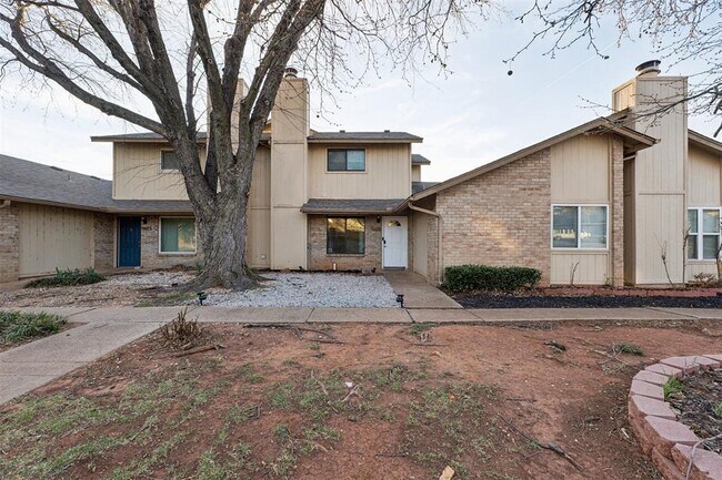 Foto del edificio - 9605 Hefner Village Blvd