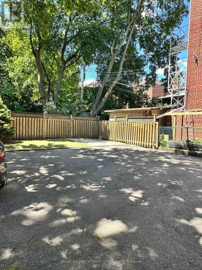 Building Photo - 34 Rosewell Ave