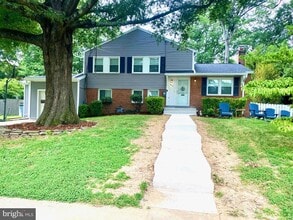 Building Photo - 8412 Culver Pl