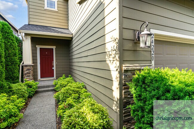 Building Photo - 24220 SE 258th Way