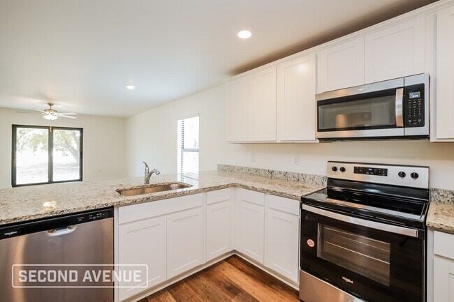 Foto del edificio - 908 NE 18th St