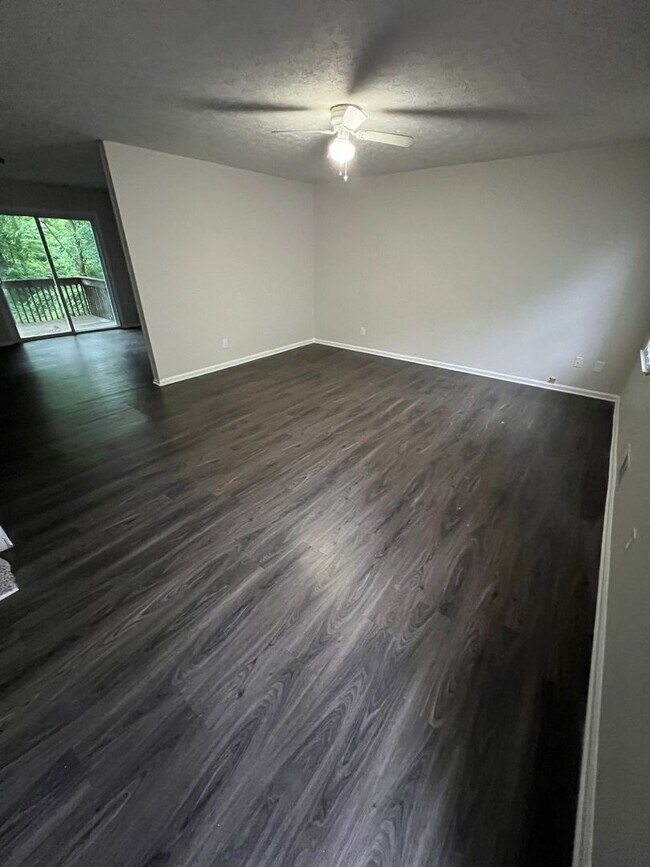 Foto del edificio - 369-371 Freeport Drive