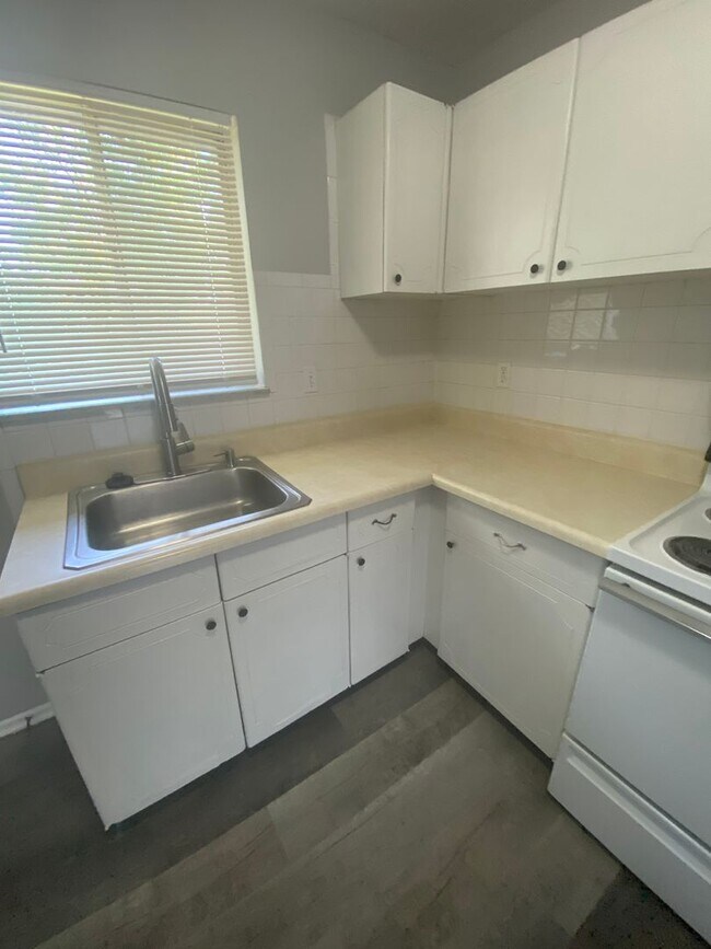 Foto del edificio - Updated 2 Bedroom One Bath Apt in Florissant!