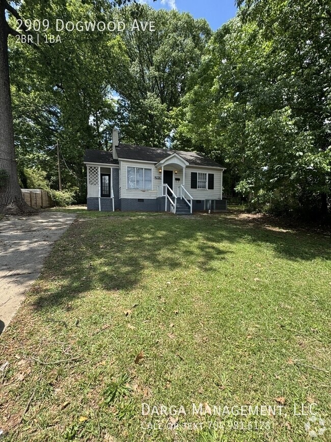 Building Photo - 2909 Dogwood Ave