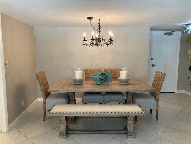 Building Photo - 3750 Galt Ocean Dr