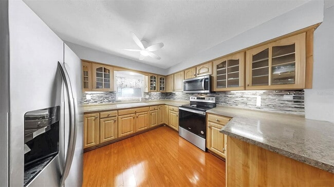 Building Photo - 38919 3rd Ave