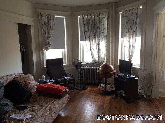 Foto del edificio - 1163 Boylston St