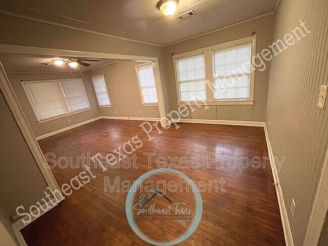 Foto del edificio - 5070 Wilshire St