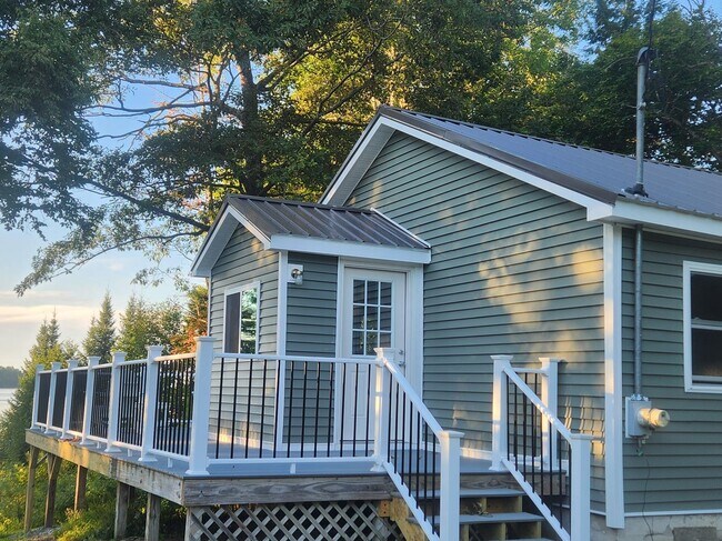 Foto del edificio - 172 Pinkhams Cove Rd