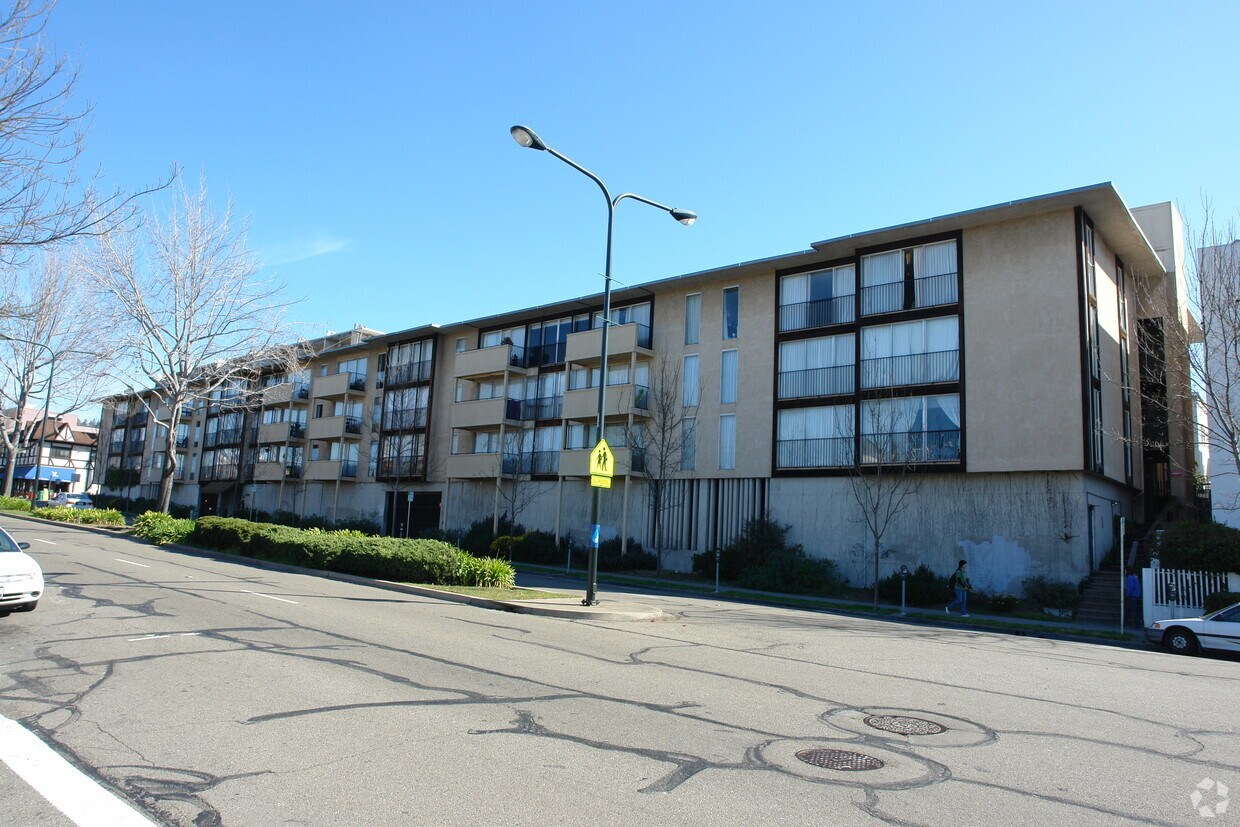 University Park Apartments Berkeley, CA