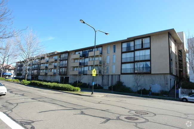 University Park Apartments Berkeley Ca Primary Photo University Park Apartments