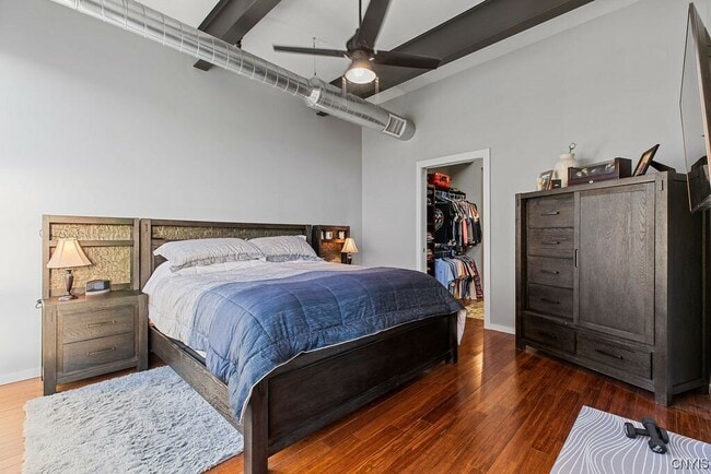 Foto del edificio - 211 W Jefferson St