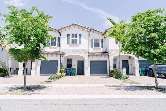 Northwest 24th Avenue, Miami, FL 33147 - 3 BR 2.5 BA townhouse - Northwest 24th Avenue, Miami, FL 33147 - 3 BR 2.5 BA townhouse