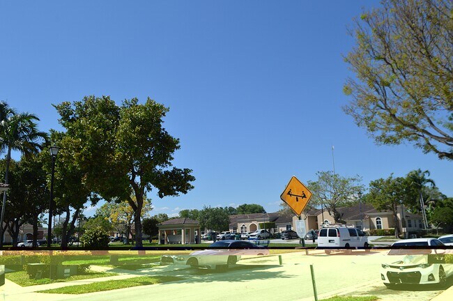 Foto del edificio - 23701 SW 110th Ave
