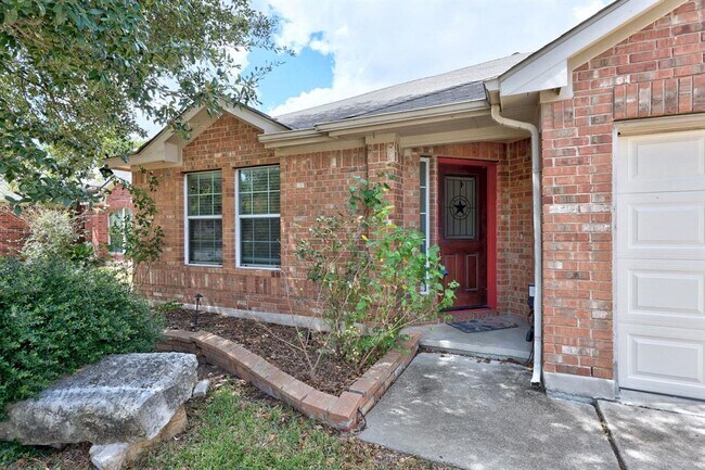 Building Photo - 119 Aguilar Dr