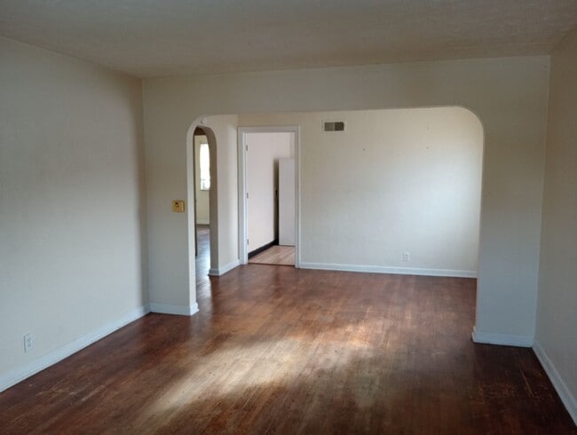 Foto del edificio - Great 2 bedroom Near Ritter Park in Huntington
