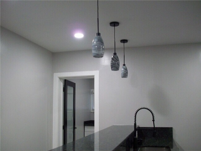 Foto del edificio - 122 Pattison Ave