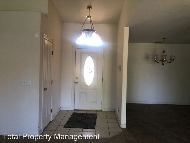 Building Photo - 3 br, 2 bath House - 1235 Brentwood St