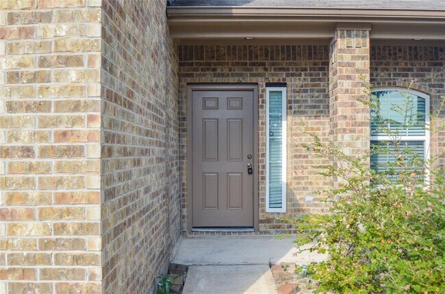 Building Photo - 10135 Mariposa Stream Ct